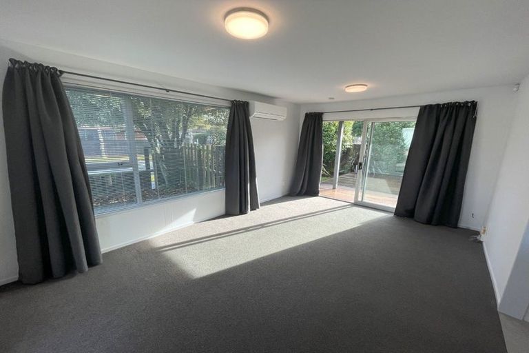 Photo of property in 1/14 Salford Avenue, Redwood, Christchurch, 8051