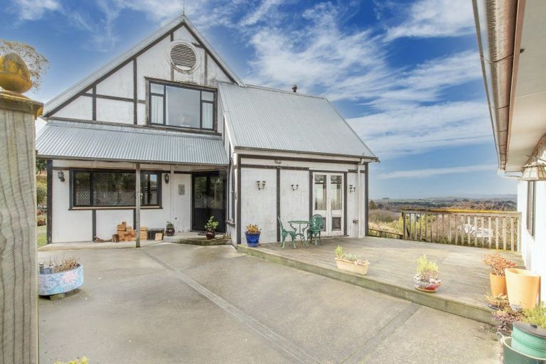 Photo of property in 33 Abbotsford Road, Waipawa, 4210