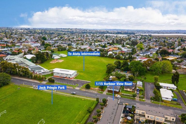 Photo of property in 1/15 Harbour View Road, Te Atatu Peninsula, Auckland, 0610