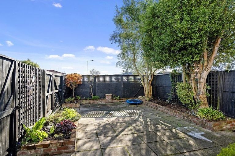 Photo of property in 1/26 Apollo Place, Papanui, Christchurch, 8052