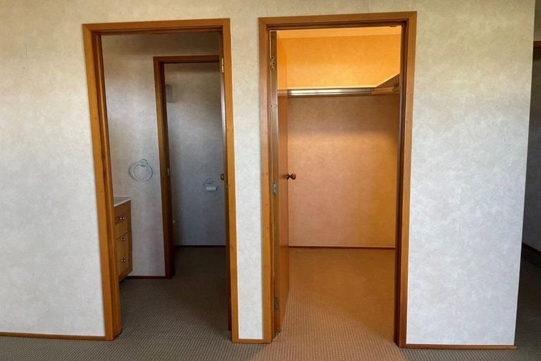 Photo of property in 31 Reflection Drive, West Harbour, Auckland, 0618