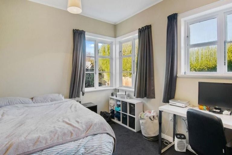 Photo of property in 17 Paeroa Street, Riccarton, Christchurch, 8041