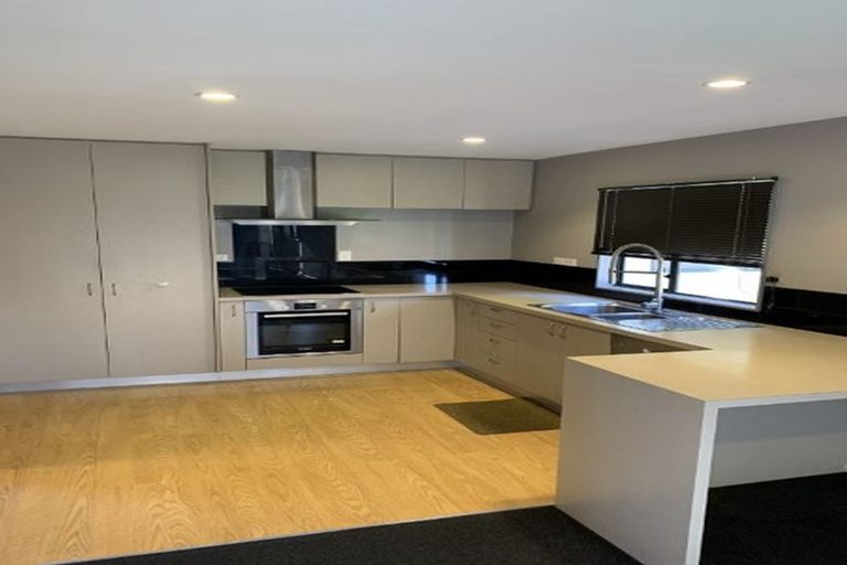 Photo of property in 264 Barbadoes Street, Christchurch Central, Christchurch, 8011