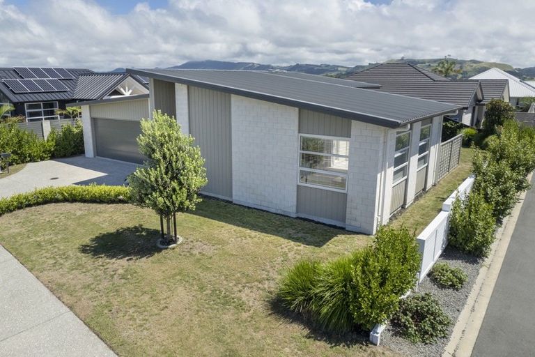 Photo of property in 116 Palm Springs Boulevard, Papamoa Beach, Papamoa, 3118
