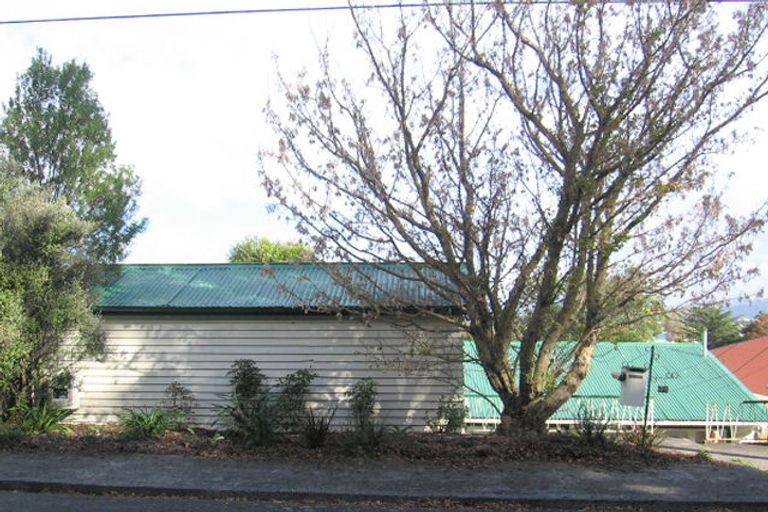 Photo of property in 38 Tilbury Street, Fairfield, Lower Hutt, 5011
