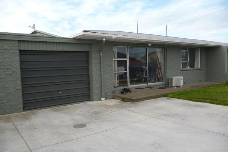 Photo of property in 2/32 Lyndon Street, Riccarton, Christchurch, 8041