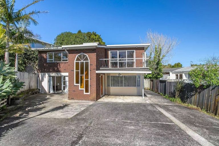 Photo of property in 1/18a Richards Avenue, Forrest Hill, Auckland, 0620