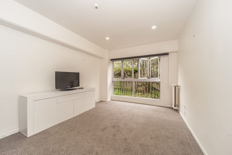 Photo of property in Capital Hill Apartments, 23/54u Hill Street, Thorndon, Wellington, 6011