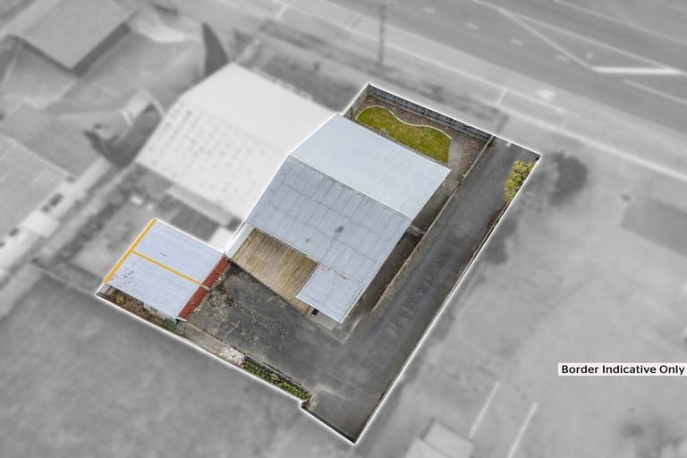 Photo of property in 17 Marshland Road, Shirley, Christchurch, 8061