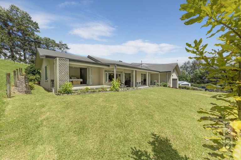 Photo of property in 589 Inland Road, Helensville, 0875