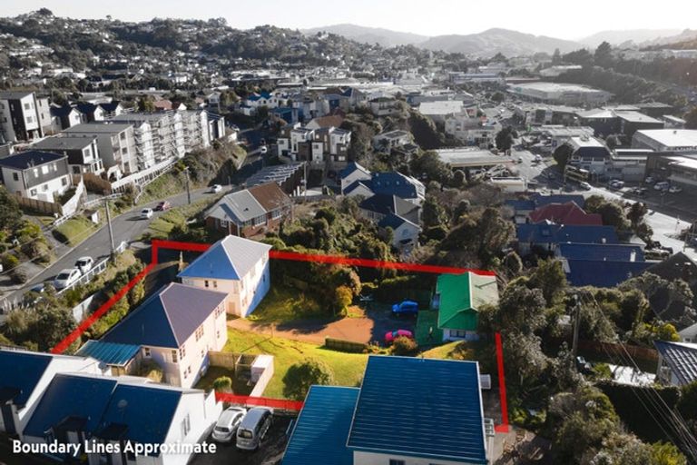 Photo of property in 33 Hindmarsh Street, Johnsonville, Wellington, 6037