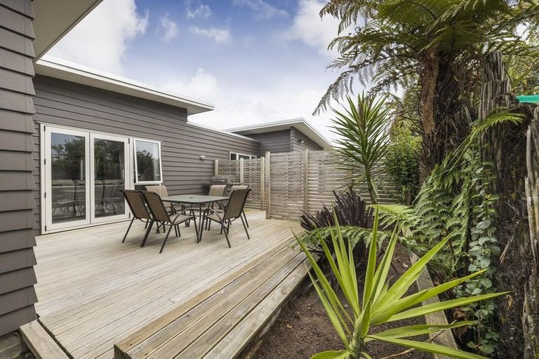 Photo of property in 6a Chelwood Street, Takaro, Palmerston North, 4412