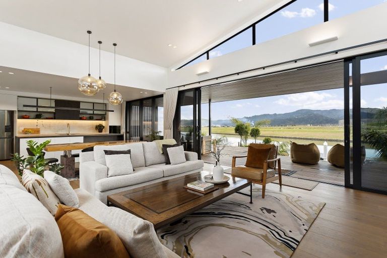 Photo of property in 29 Kahu Crescent, Whitianga, 3510