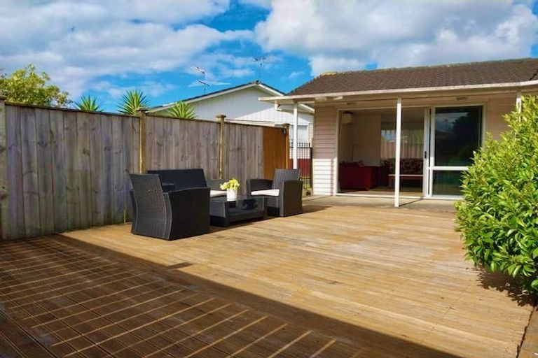 Photo of property in 16 Studfall Street, Pakuranga Heights, Auckland, 2010