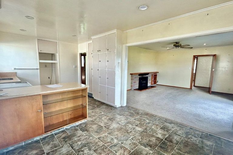 Photo of property in 15 Wycliffe Street, Onekawa, Napier, 4110