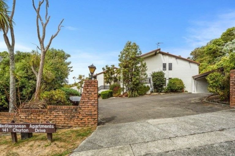 Photo of property in 141a Churton Drive, Churton Park, Wellington, 6037