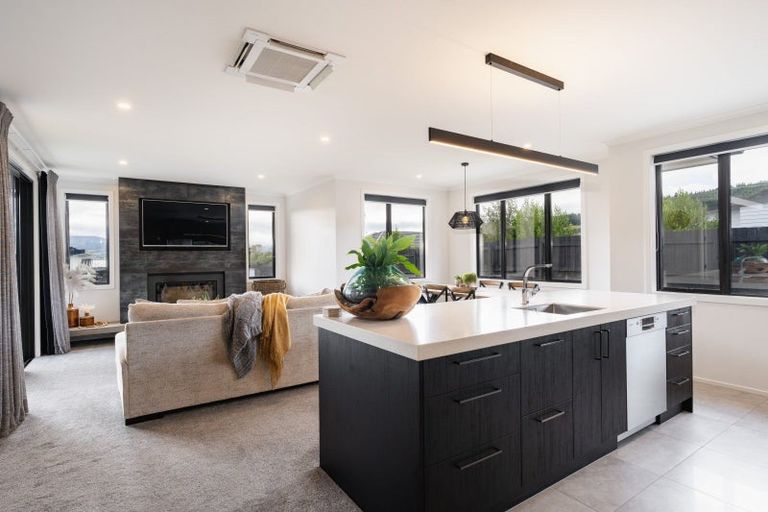 Photo of property in 42 Heathfield Drive, Mosgiel, 9024