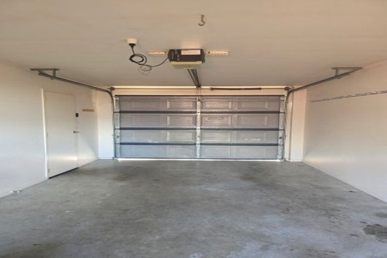 Photo of property in 3/66 Kawaha Point Road, Kawaha Point, Rotorua, 3010