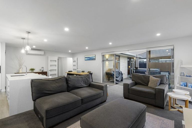 Photo of property in 7 Ciaran Close, Broomfield, Christchurch, 8042