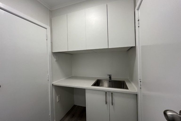 Photo of property in 55 Carrington Street, Lower Vogeltown, New Plymouth, 4310