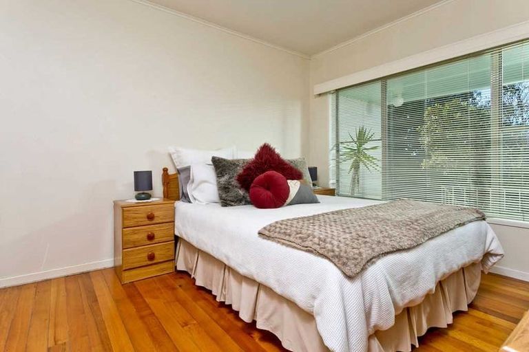 Photo of property in 2/159 Coronation Road, Hillcrest, Auckland, 0627