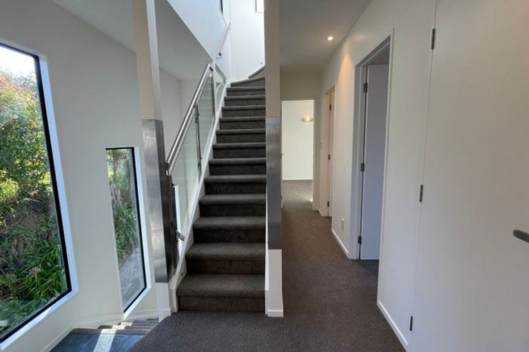 Photo of property in 1/41 High Road, Glenfield, Auckland, 0629