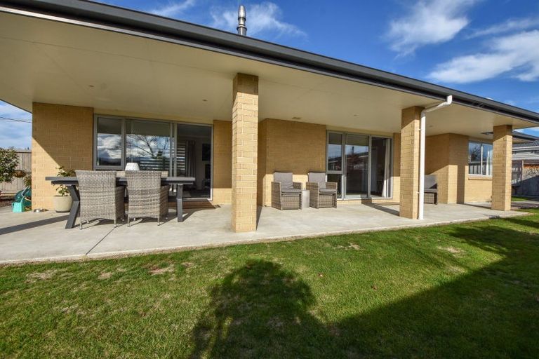 Photo of property in 266 High Street South, Carterton, 5713