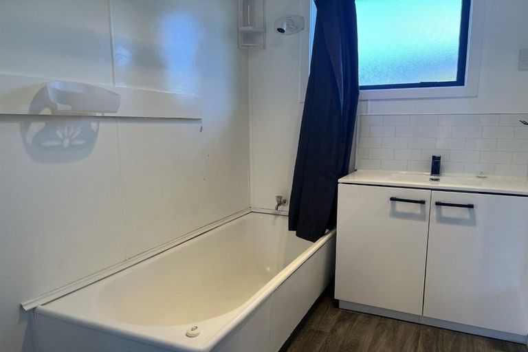Photo of property in 30 Enniskillen Street, Clifton, Invercargill, 9812