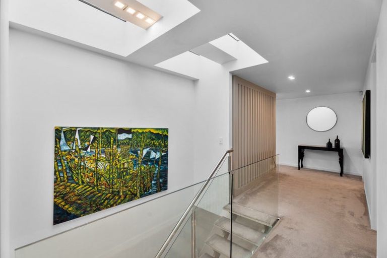 Photo of property in 1 Endymion Place, Half Moon Bay, Auckland, 2012