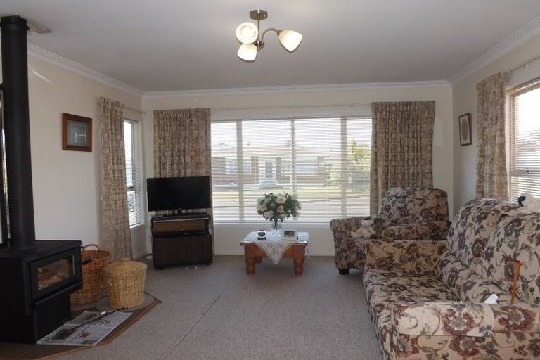 Photo of property in 2 Harrow Street, Levin, 5510
