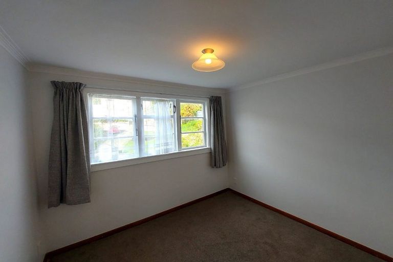 Photo of property in 92 Fraser Avenue, Johnsonville, Wellington, 6037