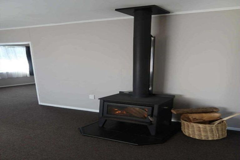 Photo of property in 63 Anakiwa Street, Kelvin Grove, Palmerston North, 4414