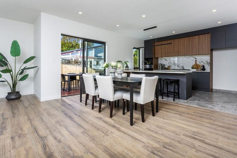 Photo of property in 55a Watea Road, Torbay, Auckland, 0630