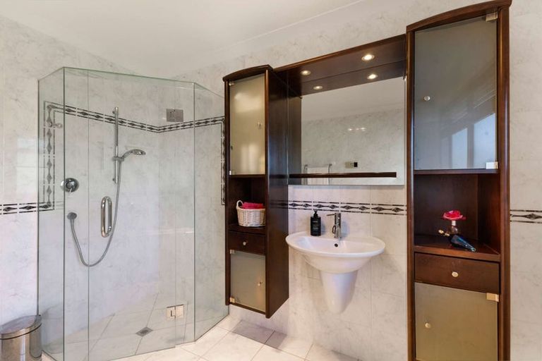 Photo of property in 176b Heta Road, Highlands Park, New Plymouth, 4312