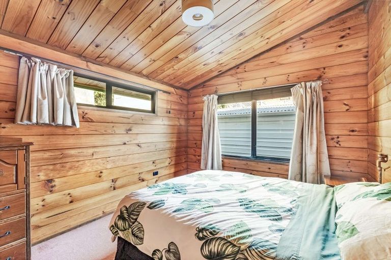 Photo of property in 8g Nevada Drive, Merrilands, New Plymouth, 4312