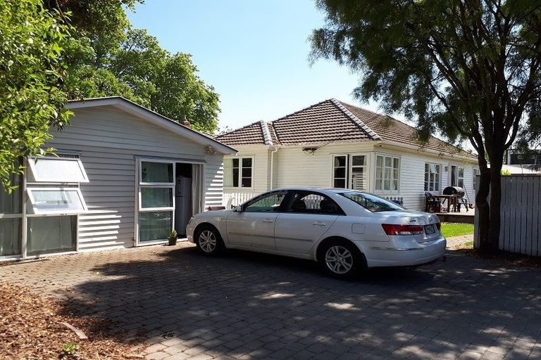 Photo of property in 241 Ilam Road, Ilam, Christchurch, 8041