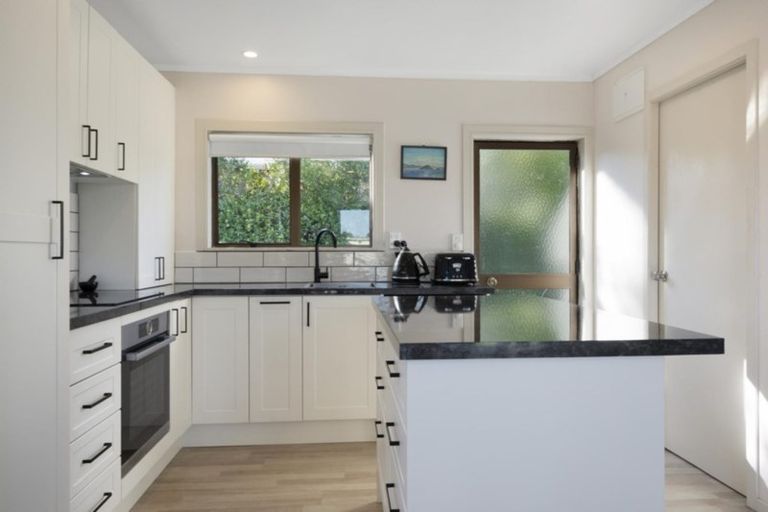 Photo of property in 53 Spencer Avenue, Maketu, 3189