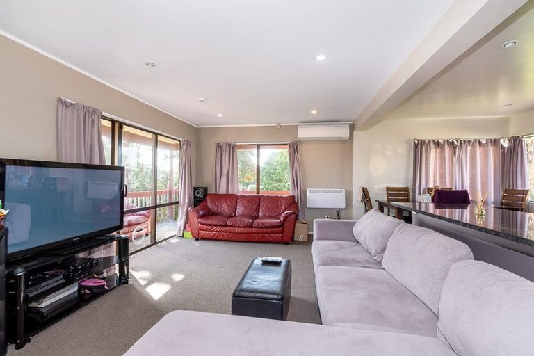 Photo of property in 4 Harvest Drive, Henderson, Auckland, 0612