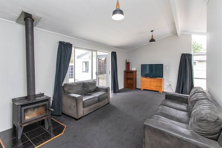Photo of property in 5 Tainui Terrace, Inglewood, 4330