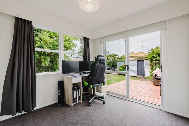 Photo of property in 22 Joanna Place, Deanwell, Hamilton, 3206
