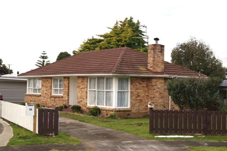 Photo of property in 14 Geoffrey Place, Mangere East, Auckland, 2024