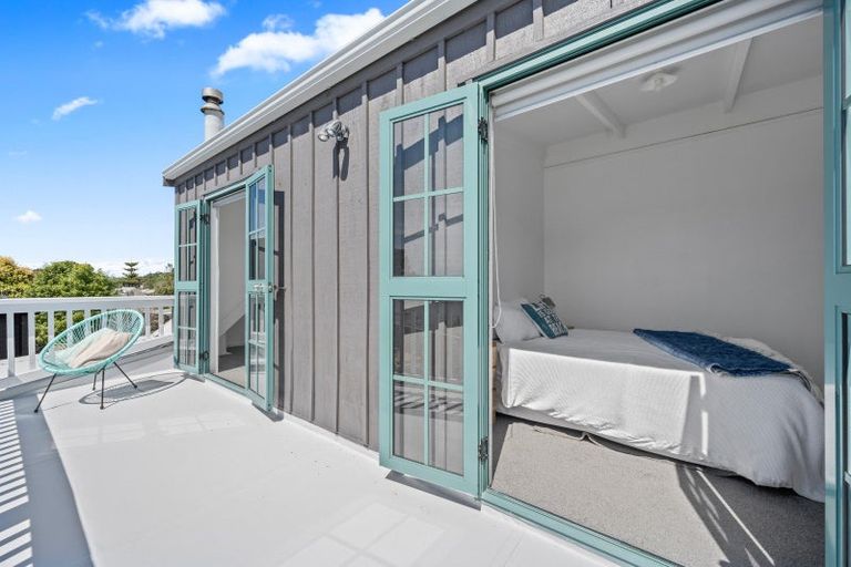 Photo of property in 806 Cove Road, Waipu, 0582