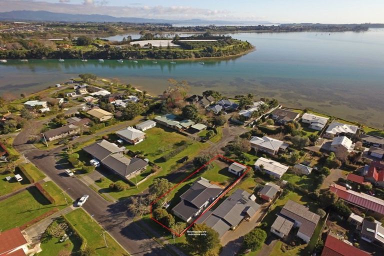 Photo of property in 2 Fairlie Grove, Te Puna, Tauranga, 3174