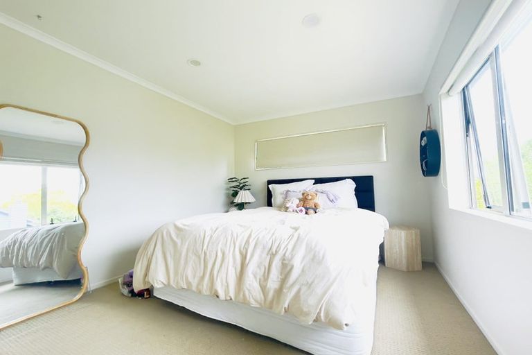 Photo of property in 13 Pickaberry Avenue, Karaka, Papakura, 2113