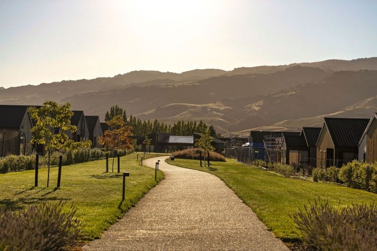 Photo of property in 113 Wooing Tree Avenue, Cromwell, 9310