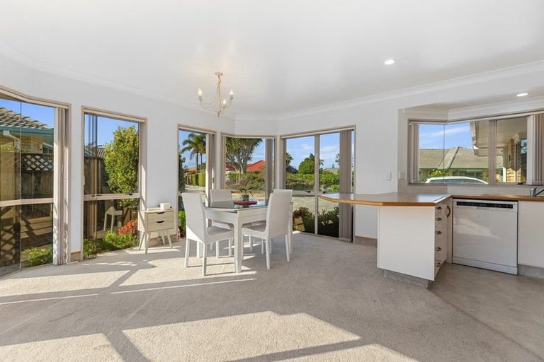 Photo of property in 24 Santa Monica Drive, Papamoa Beach, Papamoa, 3118