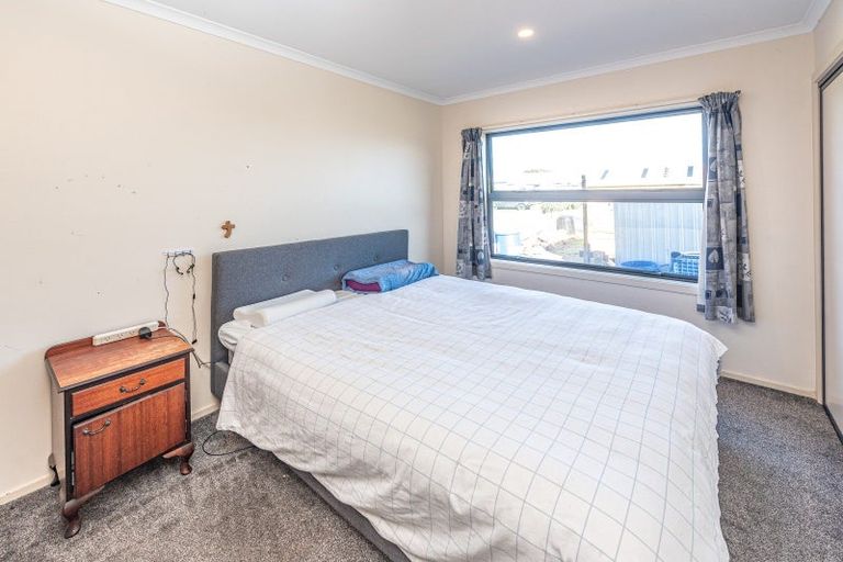 Photo of property in 12 Beaumaris Avenue, Castlecliff, Whanganui, 4501