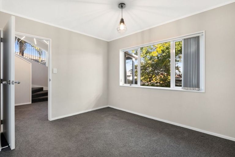 Photo of property in 16 Frisken Place, Lynmore, Rotorua, 3010