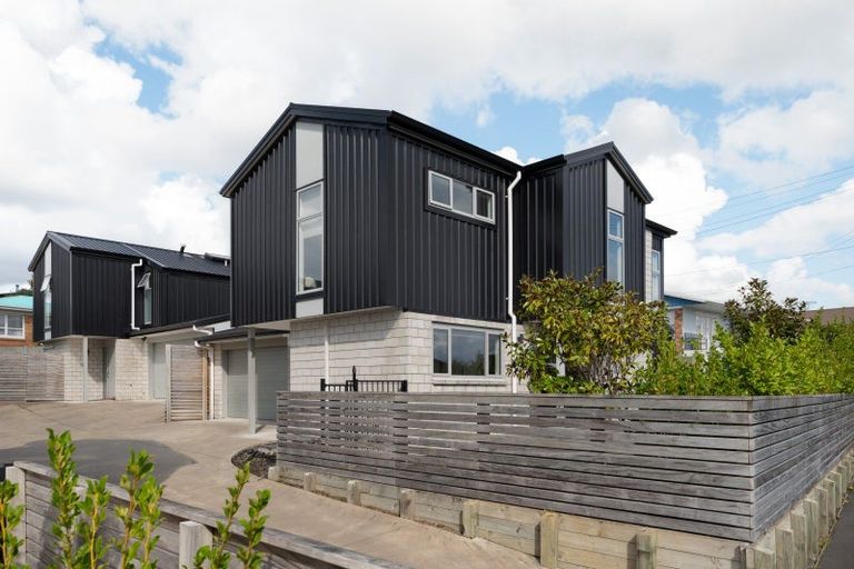 Photo of property in 22u4 Thomson Avenue, Dinsdale, Hamilton, 3204