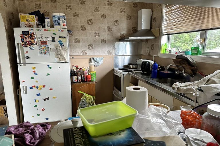 Photo of property in 51 Bodi Place, Te Atatu South, Auckland, 0610